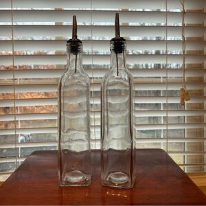 Set of 2 Glass Oil and Vinegar Cruets with Pour Spouts